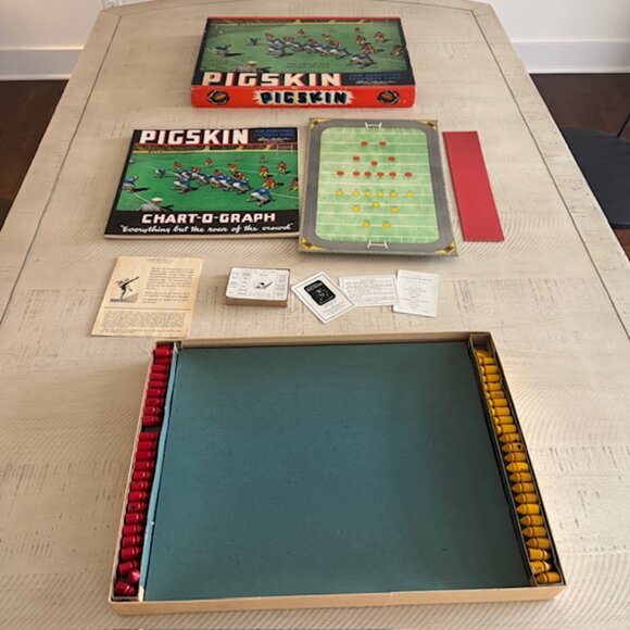 Rare, COMPLETE Vintage 1946 Parker Brothers Pigskin Board Game - Picture 2 of 15